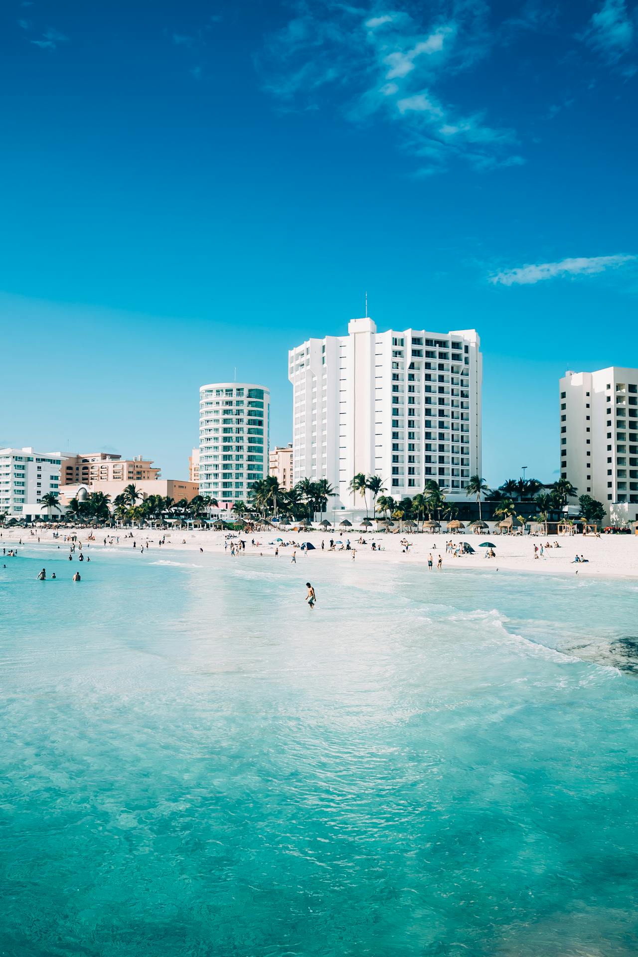 Cancún czy Playa del Carmen: Co Wybrać na Wakacje w Meksyku?